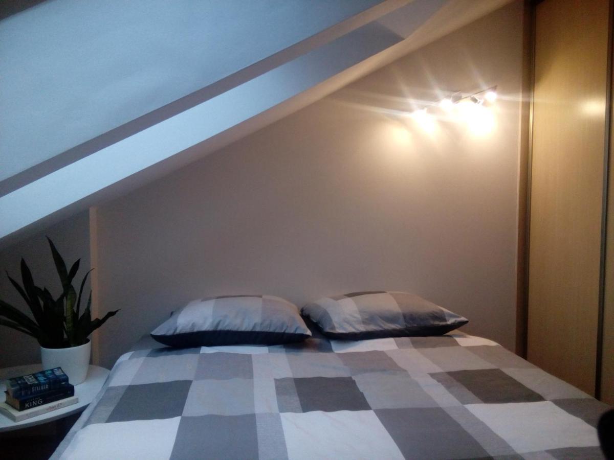 Lesny Loft Apartment Гдиня Екстериор снимка